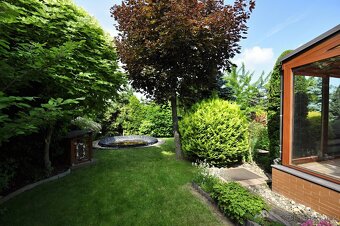 Prodej rodinného domu 361 m2, pozemek 979 m2 - 4