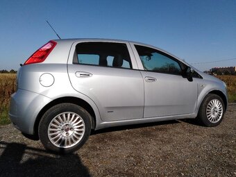 FIAT GRANDE PUNTO 1,4-8V BENZIN 57 KW JEN ZA 39000 KČ - 4