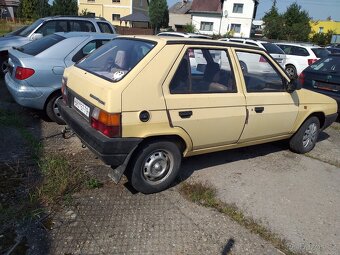 ŠKODA FAVORIT 135 L,ČR,3 MAJ.TAŽNÉ,VETERÁN - 4