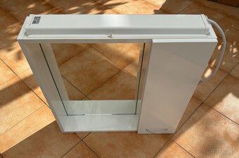 Závěsná koupelnová skříňka - 4