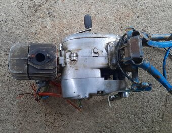 Motor jawa pionýr - 4