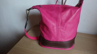 Krásná kožená italská kabelka/batoh 2v1- nepoužitá - 4