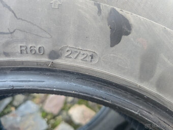 Prodám 2x zimní pneu 215/65/16 - 4