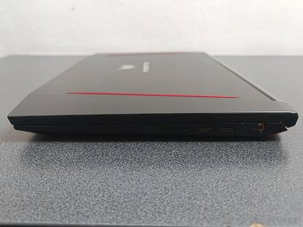 Starší herní notebook Predator HELIOS 300 - 4