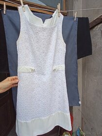 Bílé šaty Yumi - 4