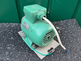 Asynchronní motor MEZ Mohelnice 120W - 4