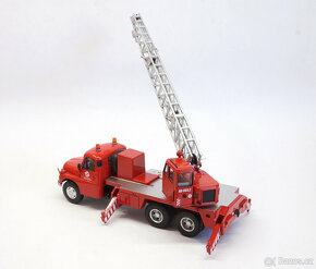 Tatra 148 AB063 jeřáb Dopravní podnik hl.m.Prahy, 1:43 - 4