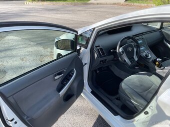 Toyota Prius, 3GEN 1.8 HYBRID Automat, platná STK. RV 2009 - 4
