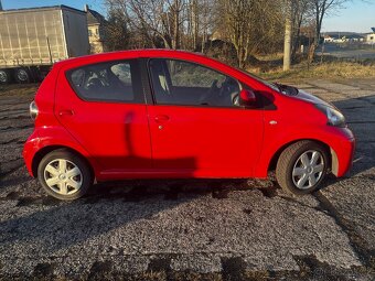 Prodávám vozidlo zn. Toyota Aygo r.v. 2009 - 4