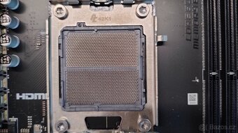 MSI MAG B650 TOMAHAWK WIFI - 4