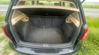 Volkswagen Golf V 2.0 TDI 103kW, r. 2004, STK 9/2026 - 4