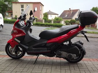 Gilera Nexus 300 - 4
