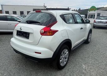 Nissan Juke 1.6i Acenta benzín manuál 86 kw - 4