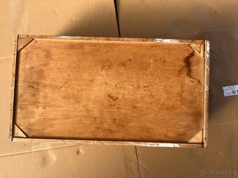 RETRO DŘEVĚNÁ LÉKÁRNIČKA - 4