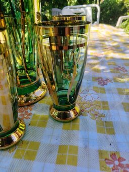 Zelený skleněný džbán a 5 skleniček - 4