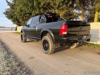 Dodge Ram 1500 Classic 5.7Hemi 2019 verze MONSTER - 4
