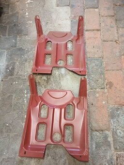 Nové i použité plechové díly  škoda 120 - 4