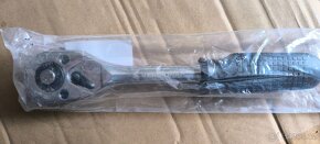 různé ráčny a ořechy - 4