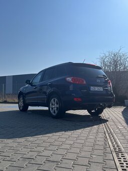 Hyundai SantaFe - 4