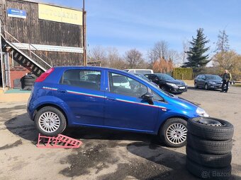 Fiat Grande Punto 1.4i 57kW,Klima,City,+sada kol,1majitel - 4