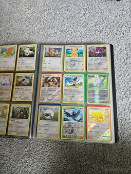 Album plne pokemon karet - 4