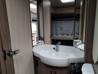 Karavan Hobby 460 de luxe - 4