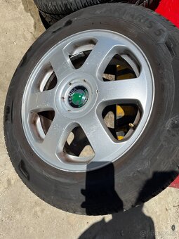 Celoroční pneu + alu kola 195/65 r15 5x100 - 4