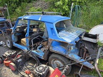 Skoda 100 - 4
