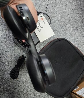 Profi Sluchátka, Headset HP Poly Voyager Focus2, BT700 USB-A - 4