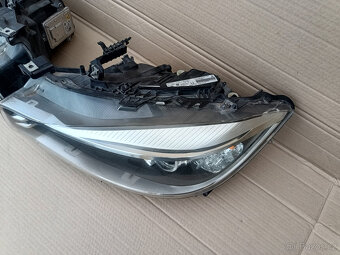 Xenon světlomet BMW f34 Levý + pravý  sada - 4