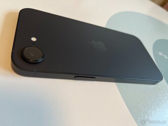 iPhone 16e, 128 GB, černý - nový - 4