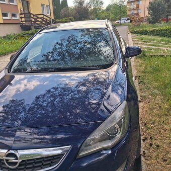 Opel Astra J 1.7 CDTI kombi 2010 rok 81kw - 4
