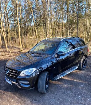Mercedes Benz ML350 - 4