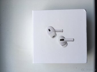 Airpods2 apple sluchatka - 4