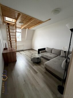 Pronájem bytu 3+kk 93 m2 - 4