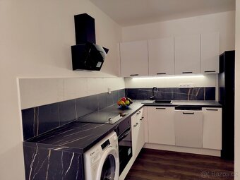 Majitel nabízí k dlouhodobému pronájmu dva nové byty 3+kk v - 4