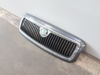 Přední maska Fabia I facelift, tm. šedá met. 9153 - 4