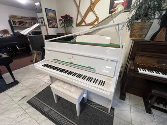 STEINWAY & SONS mod. Z 114 se zárukou 5 let, PRODÁNO - 4