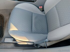 Mazda 3 2004 1,4i 62kW JEZDI, DILY z VOZU - 4