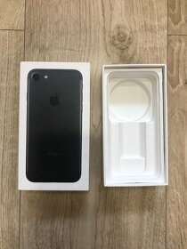 Prodám krabičku na iPhone 7 Black - 4