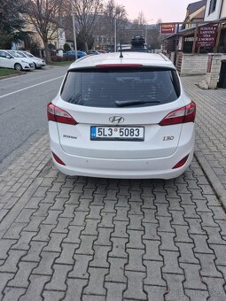 Prodám hyundai i30 - 4
