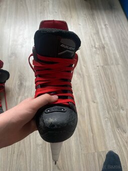 Hokejové brusle bauer okolo 39 - 4