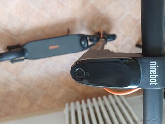 Elektrická koloběžka Segway NINEBOT F2 PRO - NOVÁ BATERIE - 4