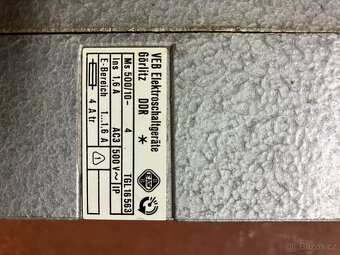 Vypínač stříbrný 380 V , 500 V - 1A - 1,6A - 4