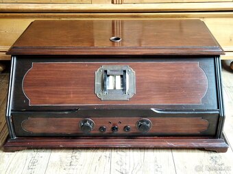 Velké starožitné rádio RCA, AR-919, USA, 1925 - 4