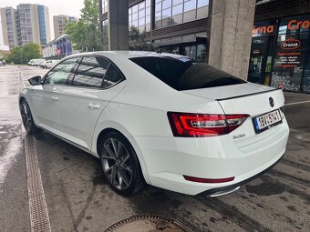 Škoda Superb 2.0 TDi 4x4 Sportline DSG 140kw nez. topení ACC - 4