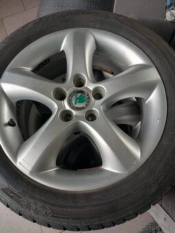 Škoda Fabia 2 - zimní originální kola - 4