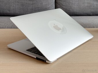 Apple MacBook Pro 13" - 16GB RAM - 100% STAV NOVÉHO KUSU - 4