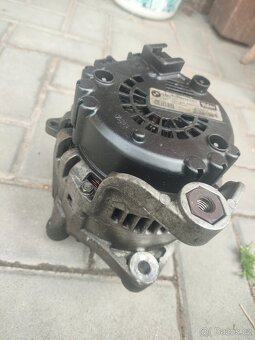 BMW E65 - alternátor - 4