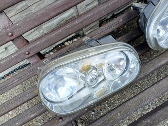 Prodám přední světla VW Golf 4 - 4